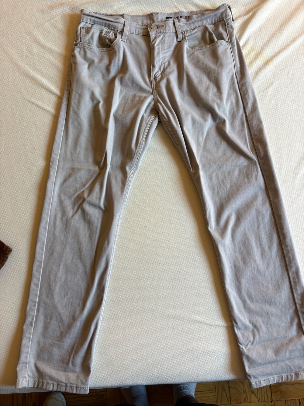 Levi's light gray pants men’s 33W 32L